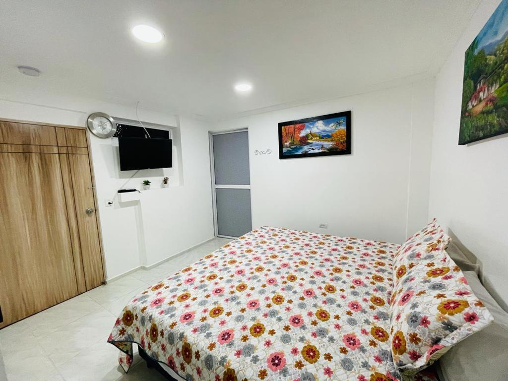 Hotel Eterna Primavera Medellín Dış mekan fotoğraf