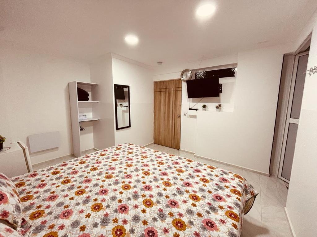 Hotel Eterna Primavera Medellín Dış mekan fotoğraf