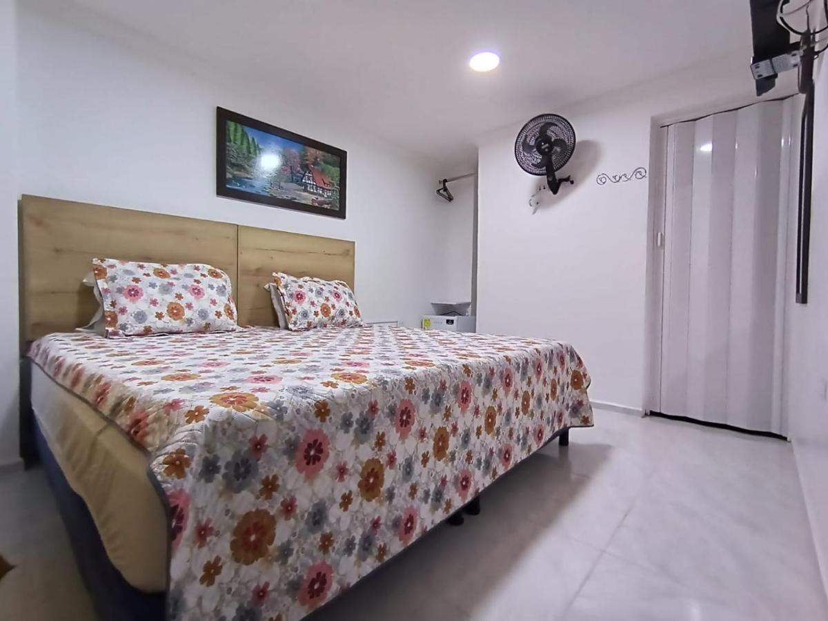 Hotel Eterna Primavera Medellín Dış mekan fotoğraf